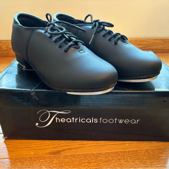 Theatricals Tap Shoes, Girls/Adult Size 5M, Black Lace Up - Picture 8 of 9